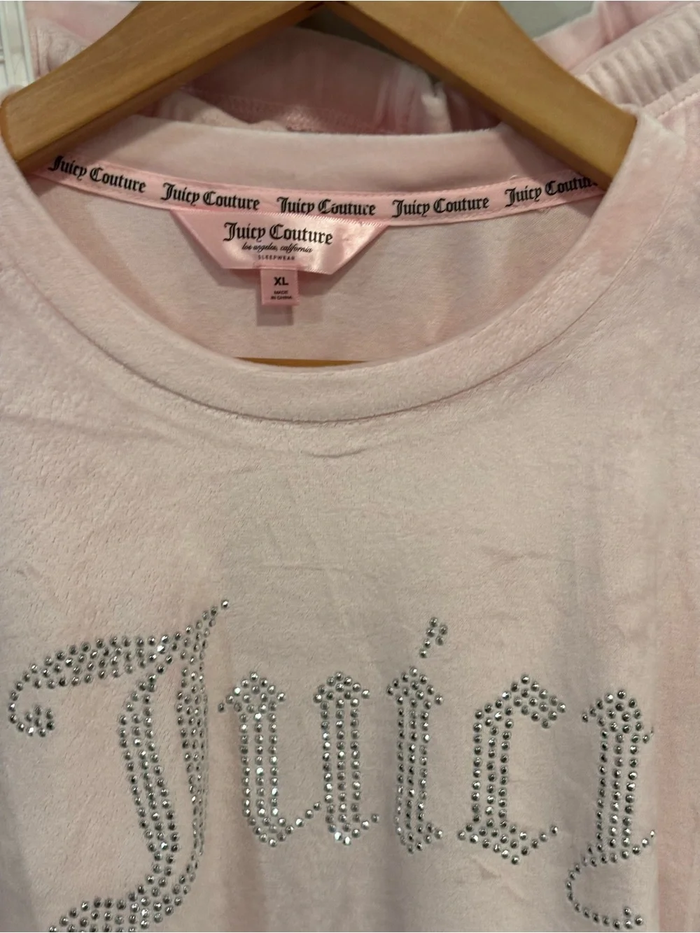 Juicy Couture Light Pink Velvet Fleece 2-Piece Lounge Set with Crystal Logo